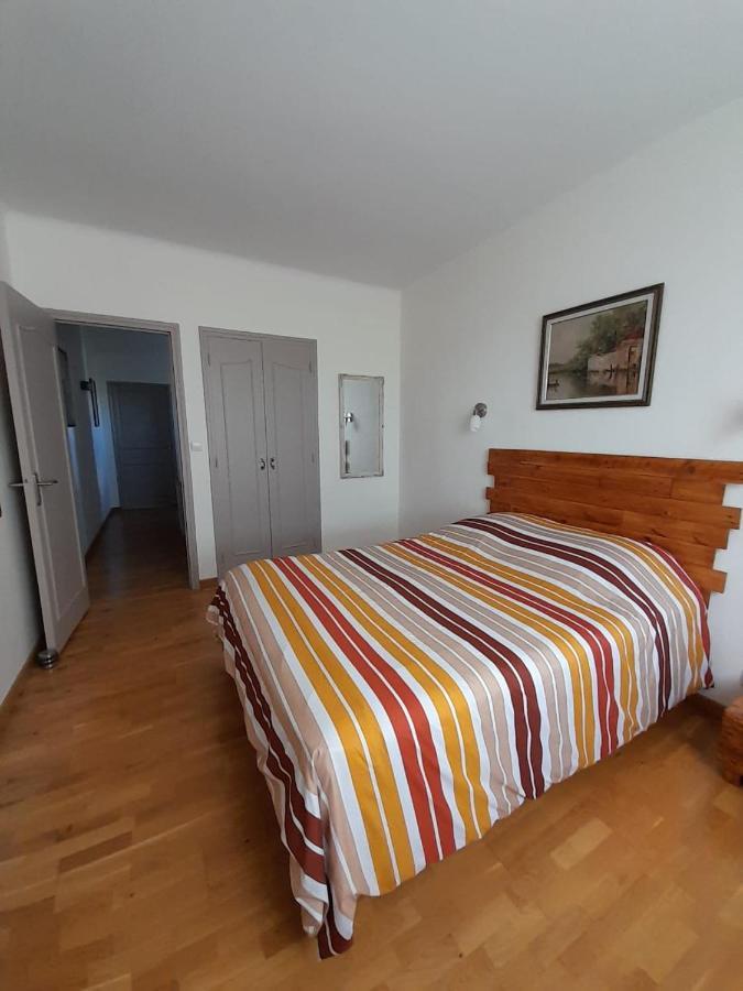La Pause Sous Le Pin B&B Chambres D'Hotes 卡佩斯唐 外观 照片