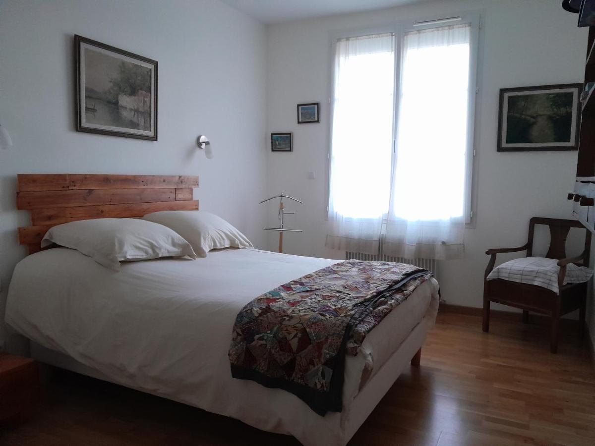 La Pause Sous Le Pin B&B Chambres D'Hotes 卡佩斯唐 外观 照片