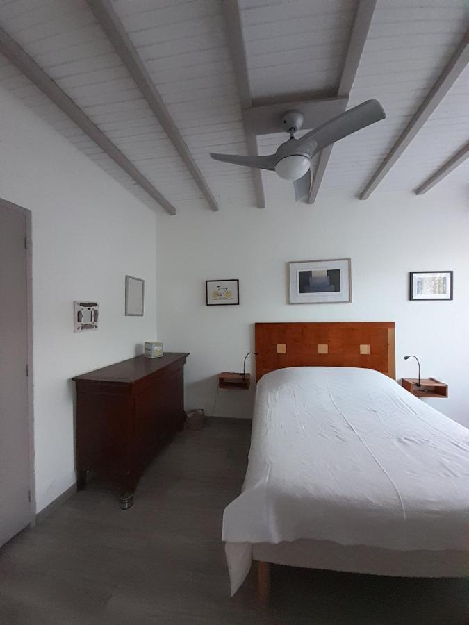 La Pause Sous Le Pin B&B Chambres D'Hotes 卡佩斯唐 外观 照片