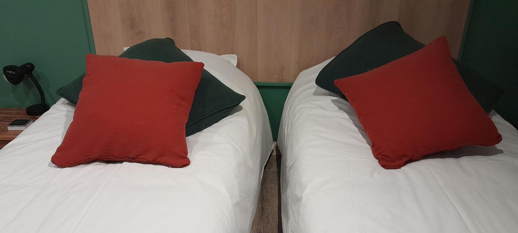 La Pause Sous Le Pin B&B Chambres D'Hotes 卡佩斯唐 外观 照片