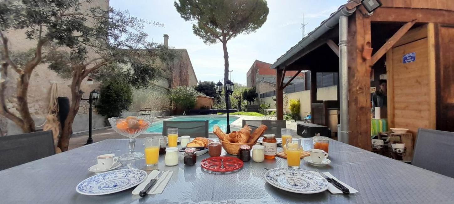 La Pause Sous Le Pin B&B Chambres D'Hotes 卡佩斯唐 外观 照片
